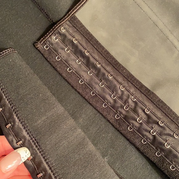 Shapeware top - Picture 4 of 10